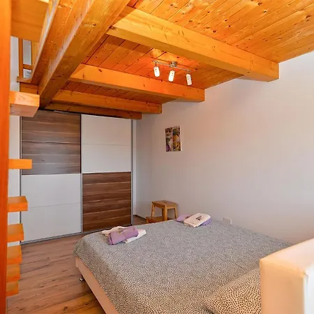 Rovinjsko Selo 2275 Rovigno