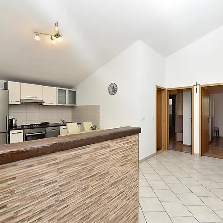 Rovinjsko Selo 2275 Rovigno