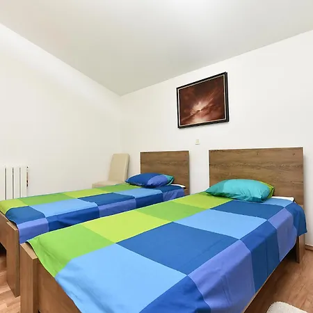Appartamento Rovinjsko Selo 2275